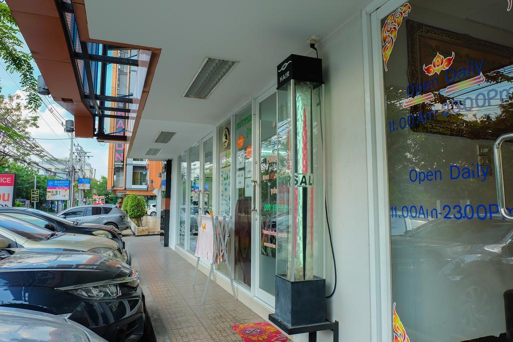 Baron Residence Bangkok Exterior foto