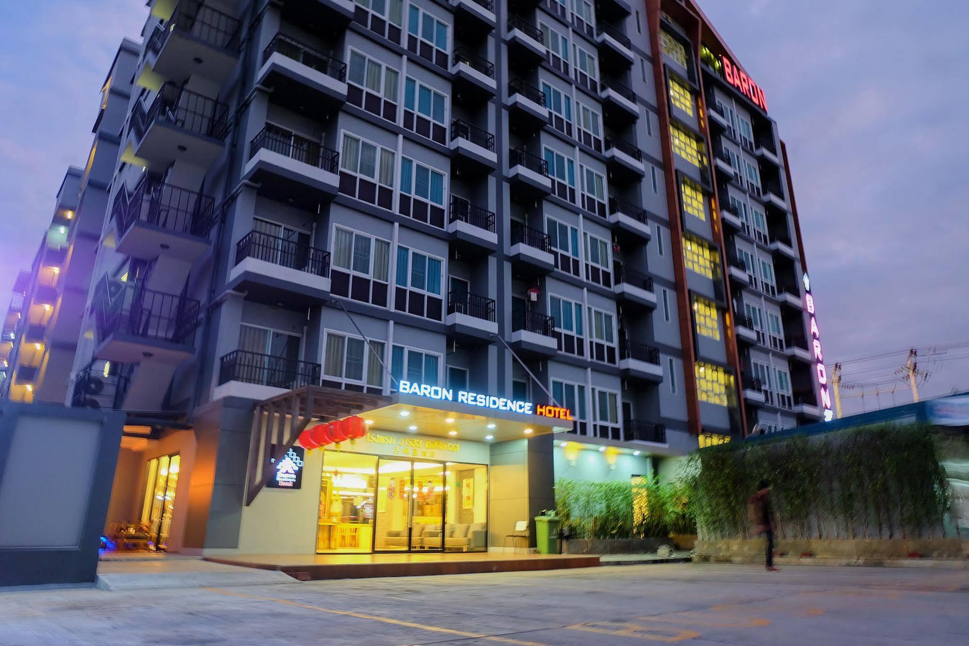 Baron Residence Bangkok Exterior foto